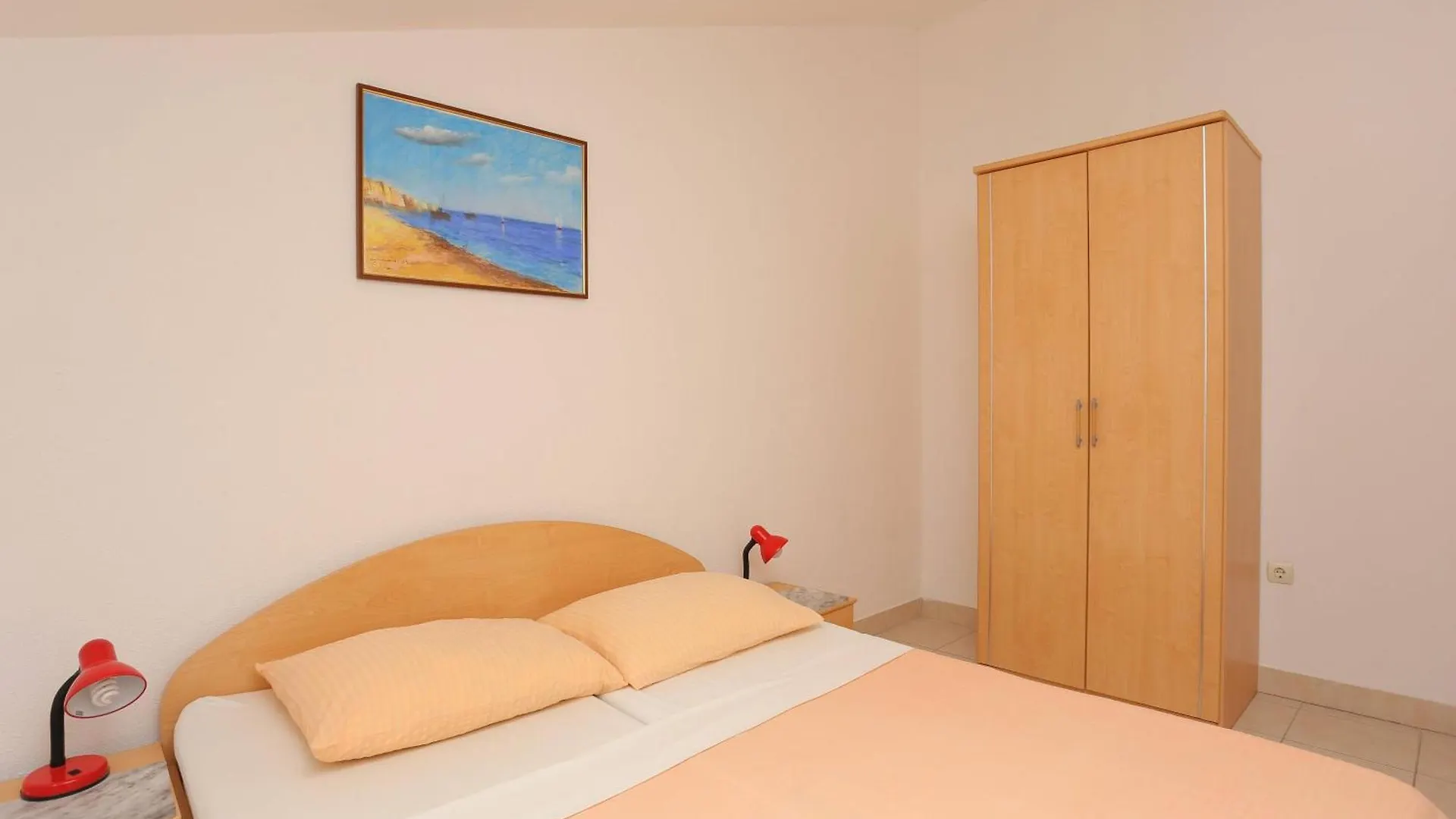 Family Friendly Apartments With A Swimming Pool Businci, Ciovo - 11232 Trogir