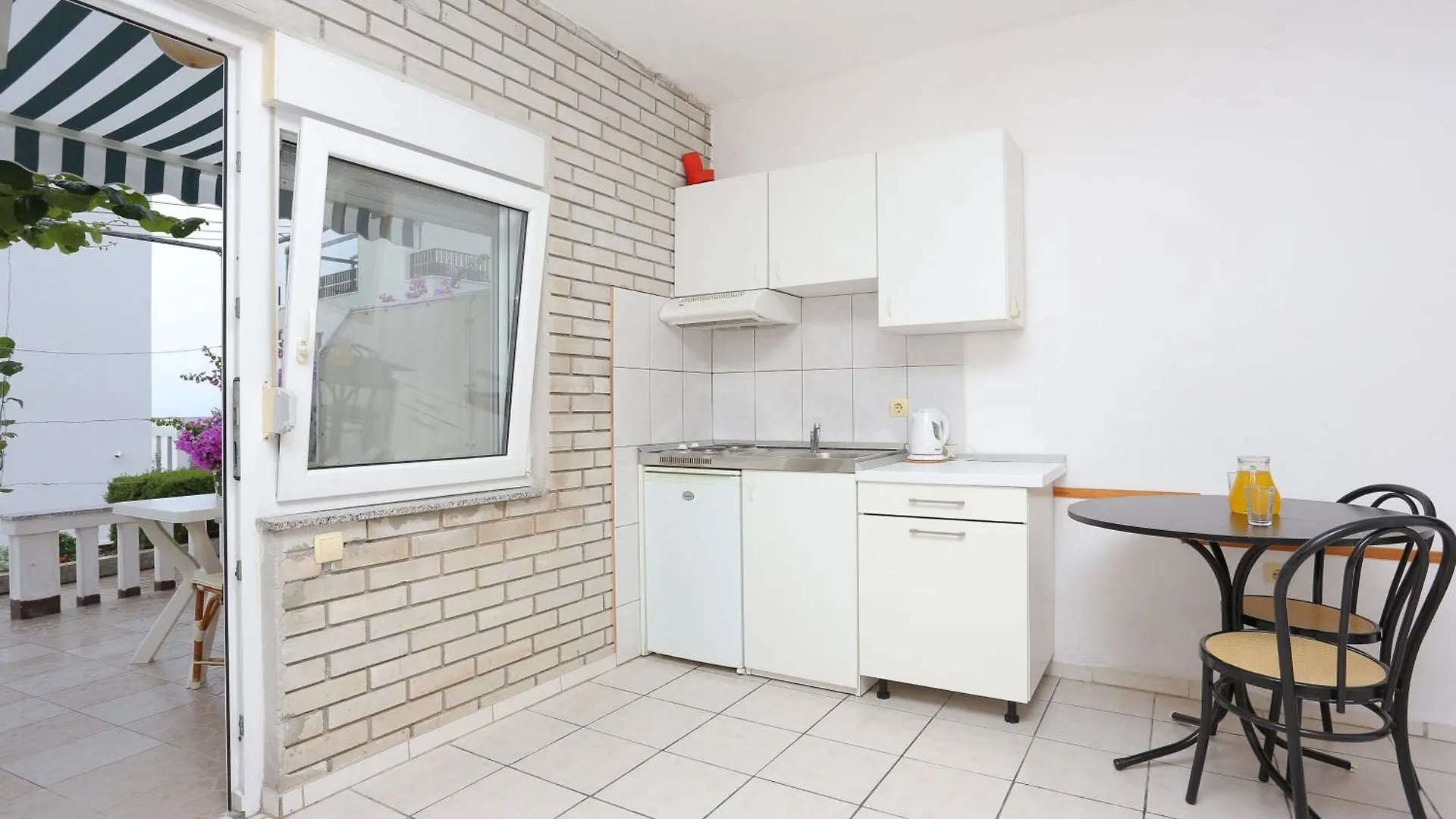 Family Friendly Apartments With A Swimming Pool Businci, Ciovo - 11232 Trogir