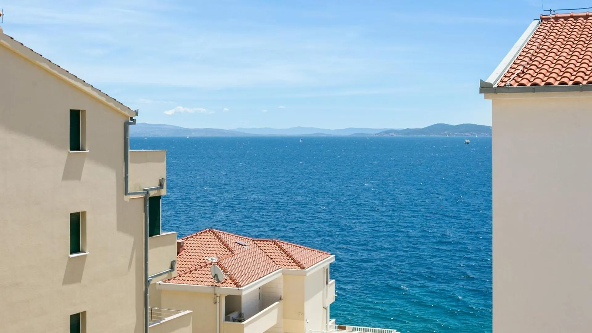 Family Friendly Apartments With A Swimming Pool Businci, Ciovo - 11232 Trogir